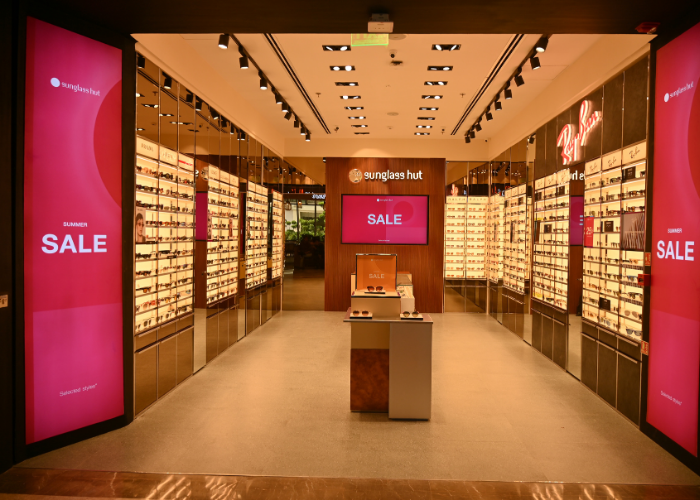 Sunglass Hut (2)