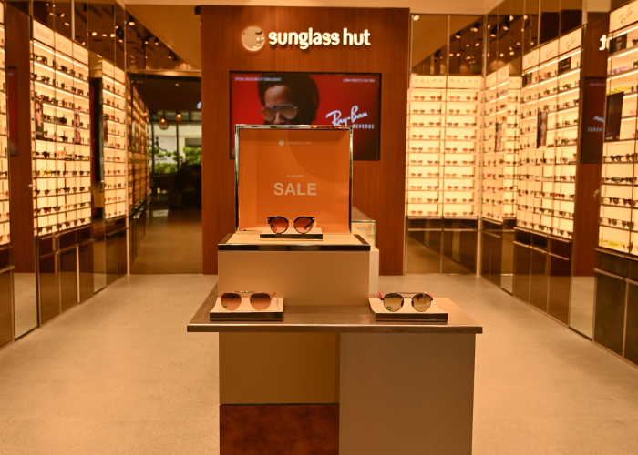 Sunglass Hut